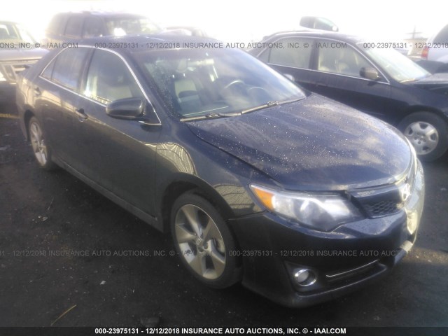 4T1BF1FK4EU870299 - 2014 TOYOTA CAMRY L/SE/LE/XLE 黑色 照片 1