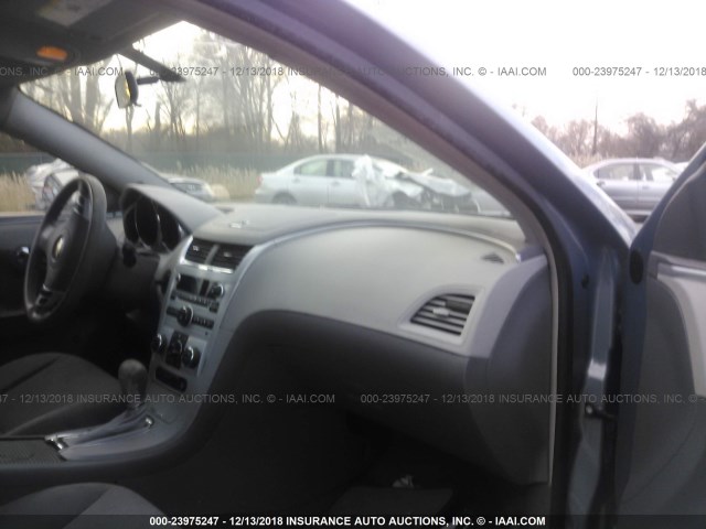 1G1ZH57B29F213894 - 2009 CHEVROLET MALIBU 1LT 灰色 照片 5