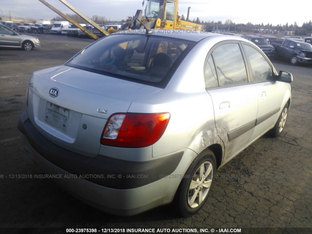 KNADE123386316272 - 2008 KIA RIO LX/SX SILVER photo 4