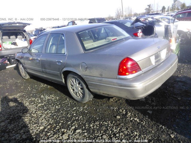 2FAFP74W95X117930 - 2005 FORD CROWN VICTORIA LX Pewter photo 3