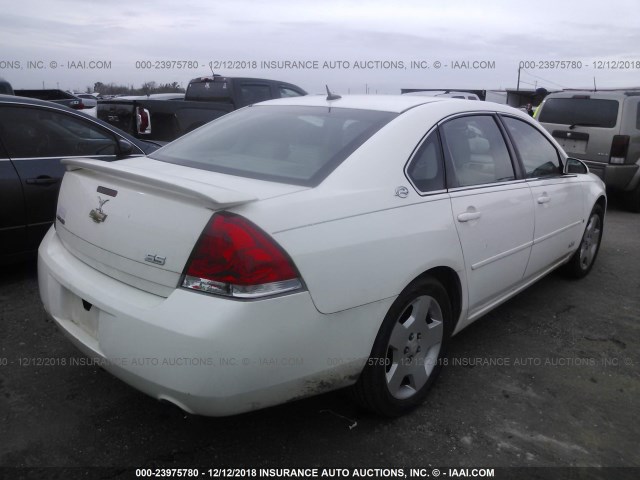 2G1WD58C389134652 - 2008 CHEVROLET IMPALA SUPER SPORT WHITE photo 4