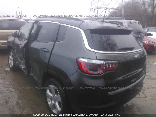 3C4NJCBB2JT265624 - 2018 JEEP COMPASS LATITUDE GRAY photo 3