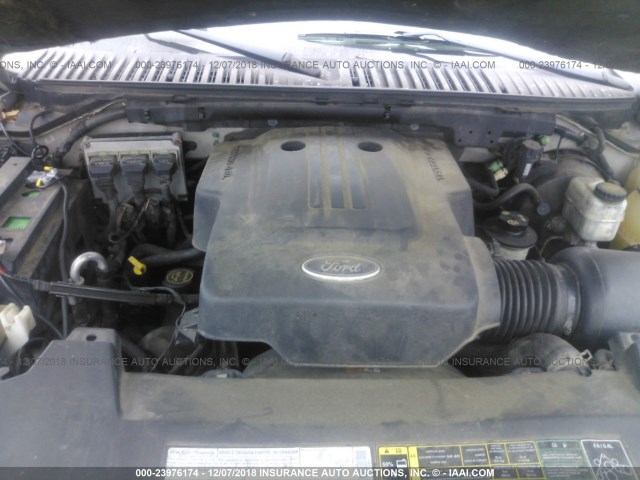 1FMPU16W93LB34816 - 2003 FORD EXPEDITION XLT Champagne photo 10