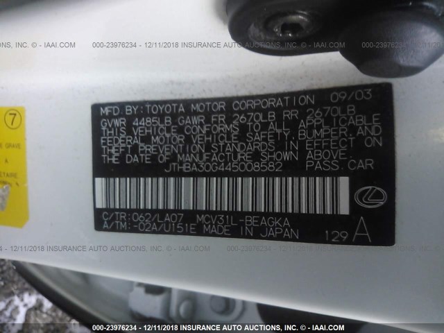 JTHBA30G445008582 - 2004 LEXUS ES 330 WHITE photo 9