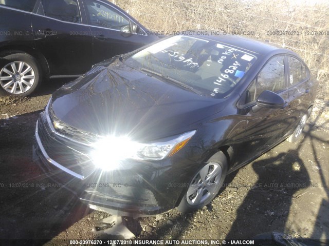 1G1BC5SM8J7146824 - 2018 CHEVROLET CRUZE LS BLACK photo 2