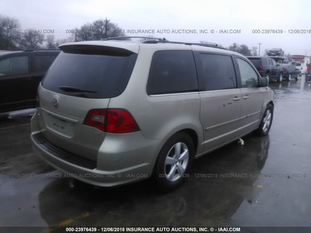 2V8HW34199R554554 - 2009 VOLKSWAGEN ROUTAN SE BROWN photo 4