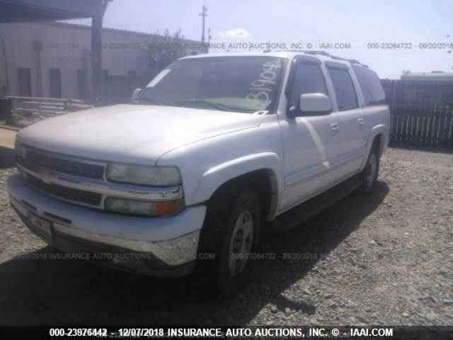 1GNEC16Z44R131904 - 2004 CHEVROLET SUBURBAN WHITE photo 2