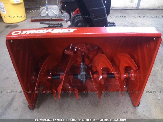 123456 - 2018 TROY BILT SNOWBLOWER  RED photo 5