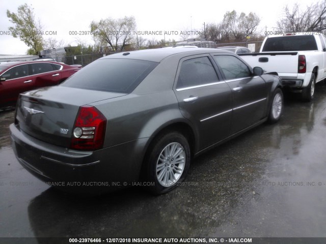 2C3CA5CV8AH230210 - 2010 CHRYSLER 300 TOURING GRAY photo 4