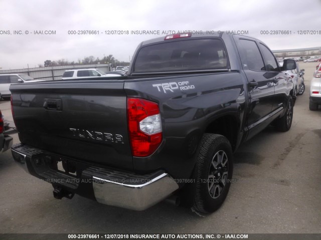 5TFEW5F19HX225716 - 2017 TOYOTA TUNDRA CREWMAX SR5 GRAY photo 4