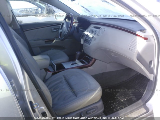 KMHFC46F48A319472 - 2008 HYUNDAI AZERA GRAY photo 5