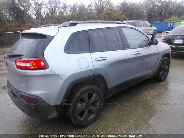 1C4PJLCBXHW507264 - 2017 JEEP CHEROKEE GRAY photo 4