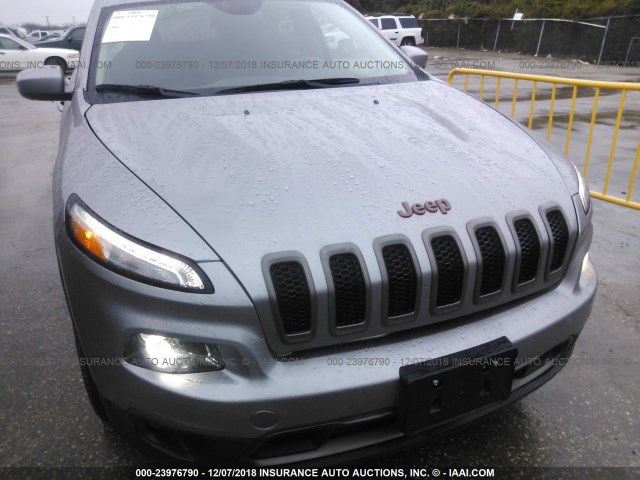 1C4PJLCBXHW507264 - 2017 JEEP CHEROKEE GRAY photo 6