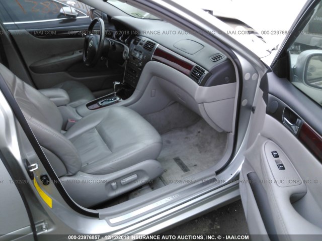 JTHBF30G330115328 - 2003 LEXUS ES 300 SILVER photo 5