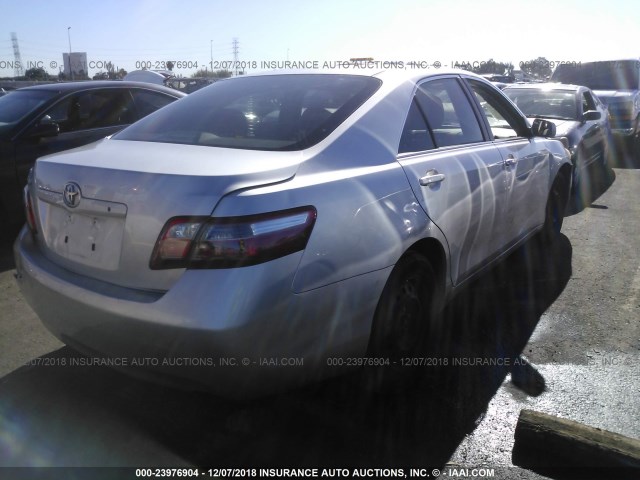 4T1BE46K48U759048 - 2008 TOYOTA CAMRY CE/LE/XLE/SE SILVER photo 4