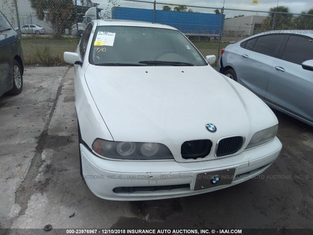 WBADT43451GX24562 - 2001 BMW 525 I AUTOMATIC WHITE photo 6