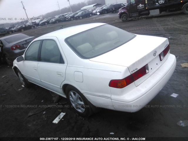 4T1BG22K41U798376 - 2001 TOYOTA CAMRY CE/LE/XLE WHITE photo 3