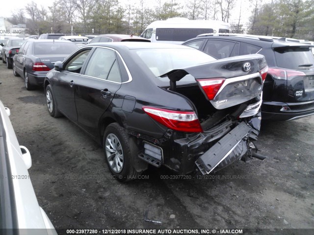 4T1BF1FK3HU707440 - 2017 TOYOTA CAMRY LE/XLE/SE/XSE BLACK photo 3