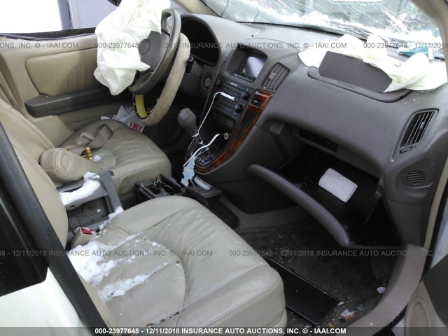 JT6HF10U4X0027763 - 1999 LEXUS RX 300 WHITE photo 5