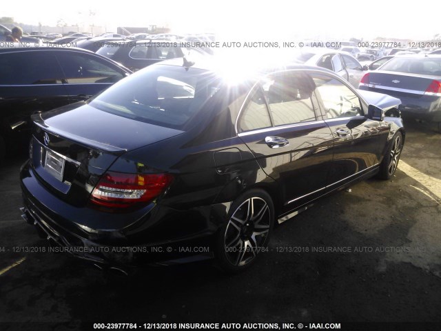 WDDGF4HB6DR246696 - 2013 MERCEDES-BENZ C 250 BLACK photo 4