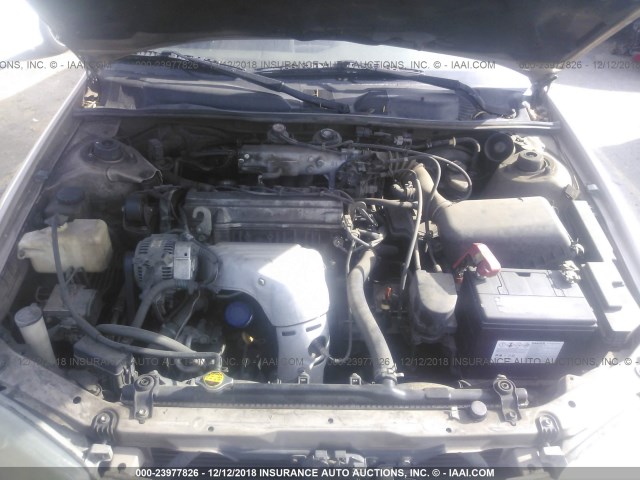 JT2BG22K7V0014654 - 1997 TOYOTA CAMRY LE/XLE GOLD photo 10