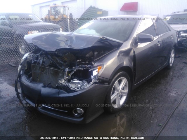 4T1BF1FK5EU802982 - 2014 TOYOTA CAMRY L/SE/LE/XLE 黑色 照片 2