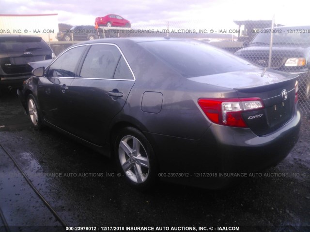 4T1BF1FK5EU802982 - 2014 TOYOTA CAMRY L/SE/LE/XLE 黑色 照片 3