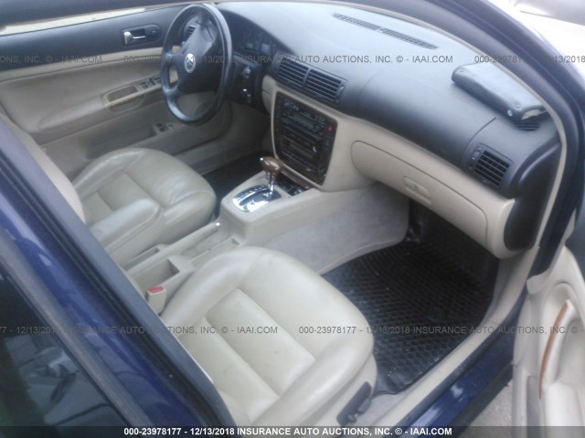 WVWPD23B2YP344248 - 2000 VOLKSWAGEN PASSAT GLX BLUE photo 5