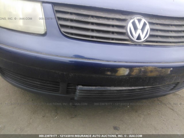 WVWPD23B2YP344248 - 2000 VOLKSWAGEN PASSAT GLX BLUE photo 6