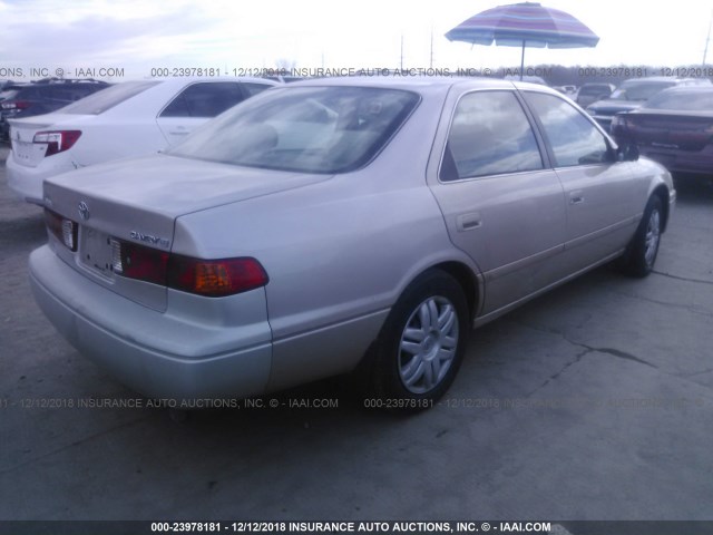 4T1BG22K71U101153 - 2001 TOYOTA CAMRY CE/LE/XLE TAN photo 4