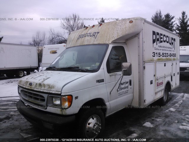 1FDWE35L31HB53504 - 2001 FORD ECONOLINE E350 SUPER DUTY CTWAY VAN WHITE photo 2