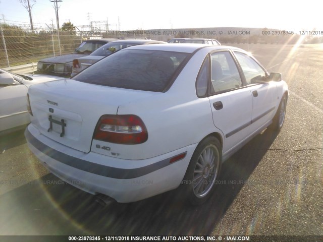 YV1VS29511F685872 - 2001 VOLVO S40 1.9T WHITE photo 4