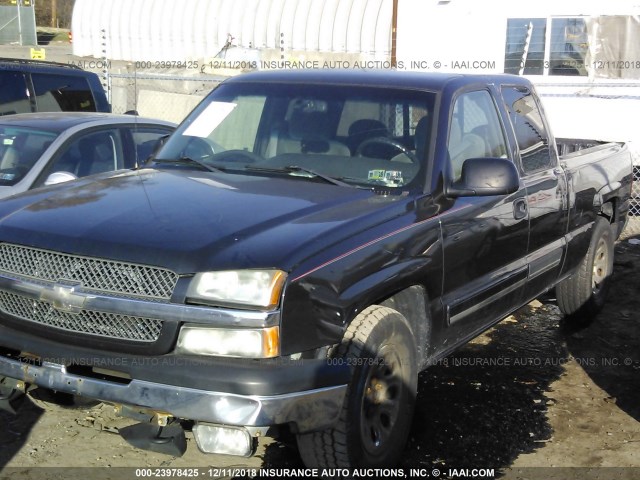 2GCEC19V851199182 - 2005 CHEVROLET SILVERADO C1500 BLACK photo 2