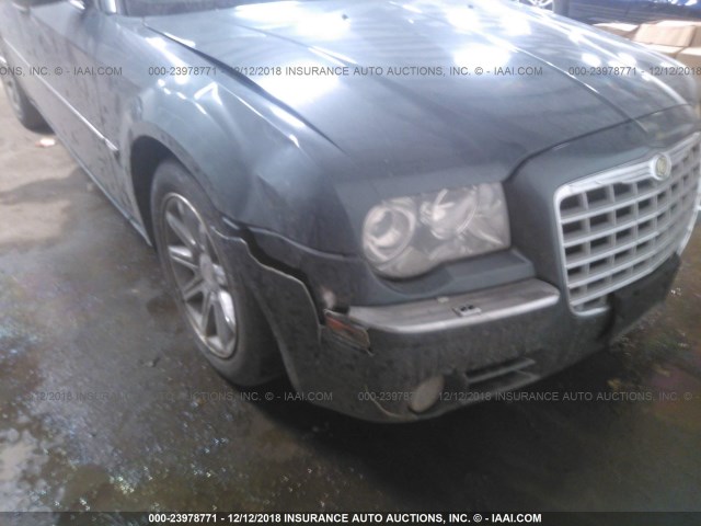 2C3KA63H66H356987 - 2006 CHRYSLER 300C GREEN photo 6