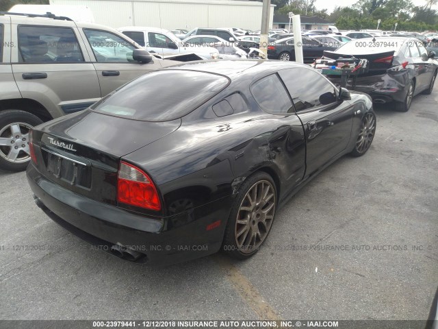 ZAMBC38A540012077 - 2004 MASERATI COUPE GT BLACK photo 4