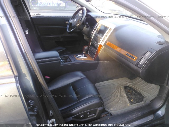 1G6DZ67A180205544 - 2008 CADILLAC STS GRAY photo 5