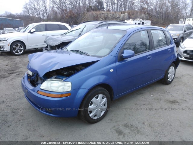 KL1TD62615B341125 - 2005 CHEVROLET AVEO LS BLUE photo 2