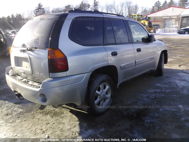 1GKDT13S252389851 - 2005 GMC ENVOY SILVER photo 4