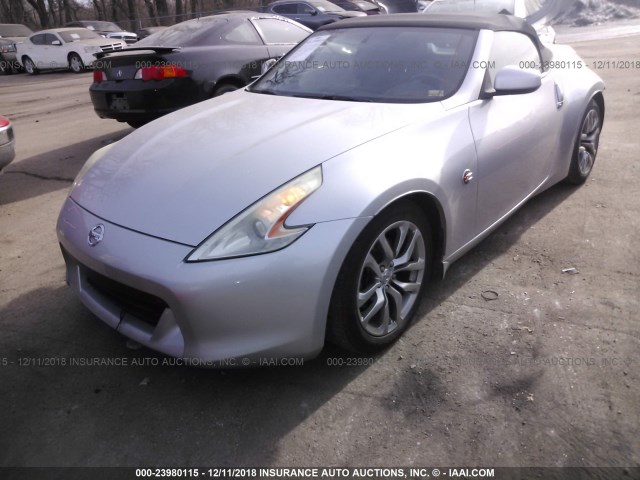 JN1AZ4FH9BM360736 - 2011 NISSAN 370Z TOURING SILVER photo 2