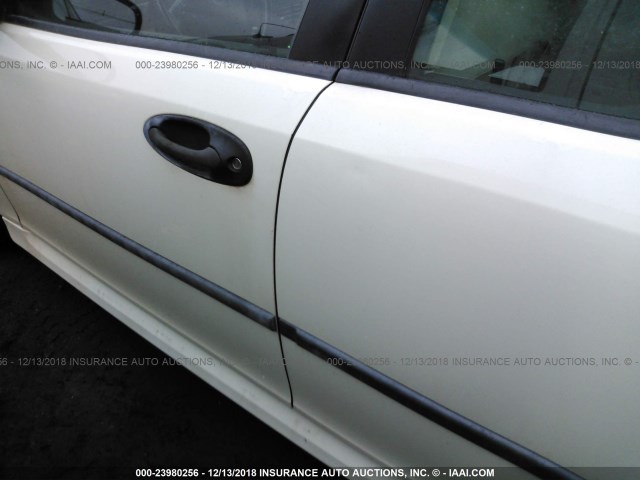 YS3FD49Y041052459 - 2004 SAAB 9-3 ARC WHITE photo 6