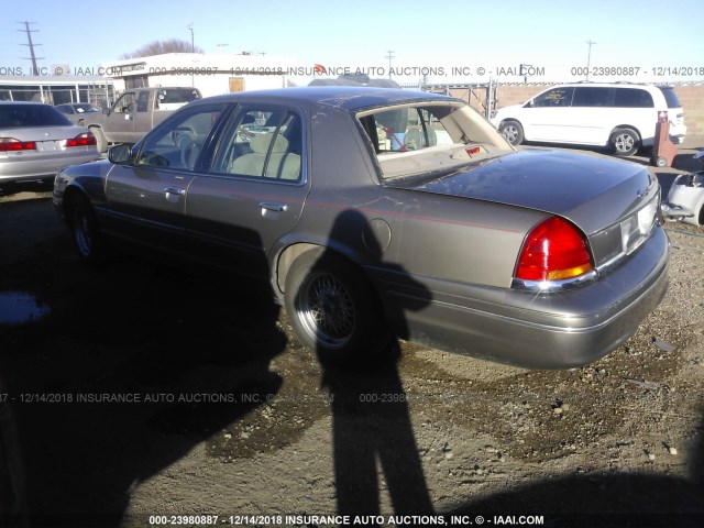 2FAFP74W82X106476 - 2002 FORD CROWN VICTORIA LX/SPORT TAN photo 3