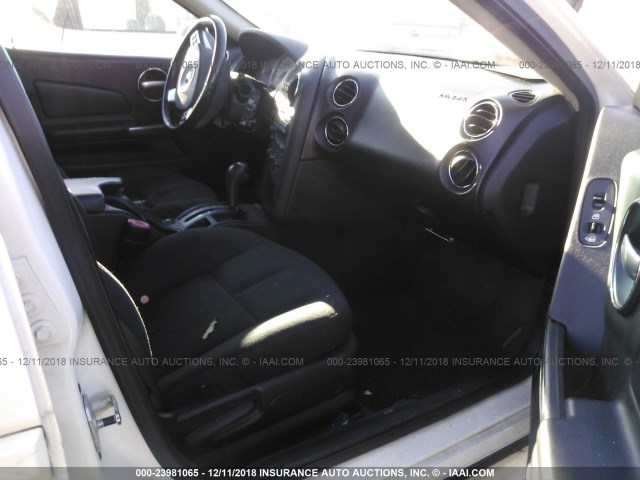 2G2WP552561198301 - 2006 PONTIAC GRAND PRIX თეთრი ფოტო 5