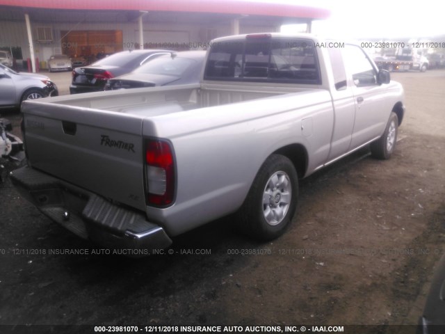 1N6DD26S2XC317875 - 1999 NISSAN FRONTIER KING CAB XE/KING CAB SE SILVER photo 4