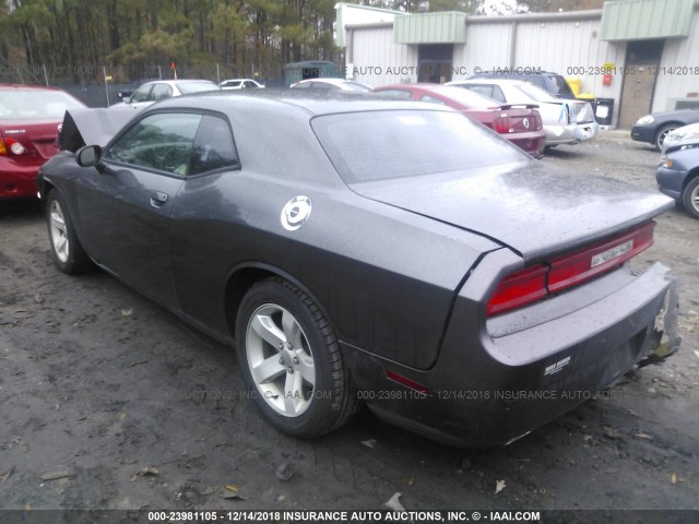 2C3CDYAG6DH670072 - 2013 DODGE CHALLENGER SXT GRAY photo 3