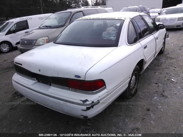 2FALP74W4SX204360 - 1995 FORD CROWN VICTORIA LX WHITE photo 4