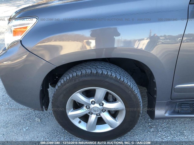 JTJBM7FX3D5060239 - 2013 LEXUS GX GRAY photo 6