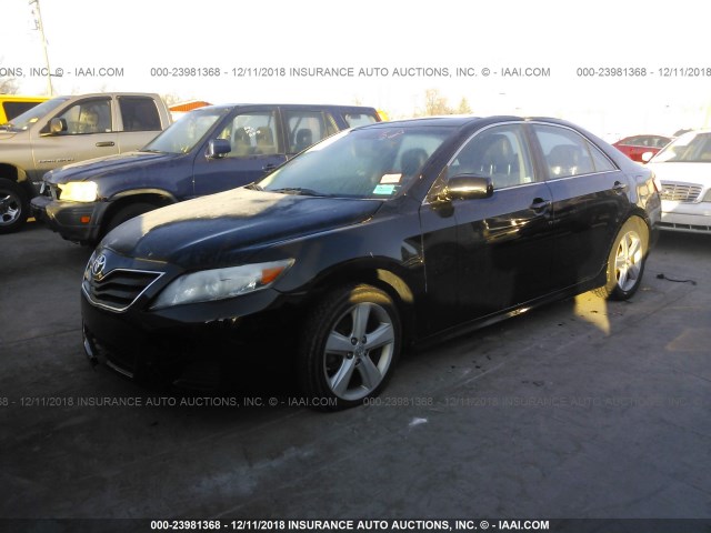 4T1BF3EK9AU004587 - 2010 TOYOTA CAMRY SE/LE/XLE BLACK photo 2