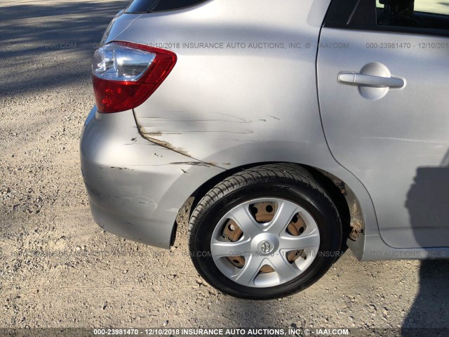 2T1KU40E09C080466 - 2009 TOYOTA COROLLA MATRIX  SILVER photo 6