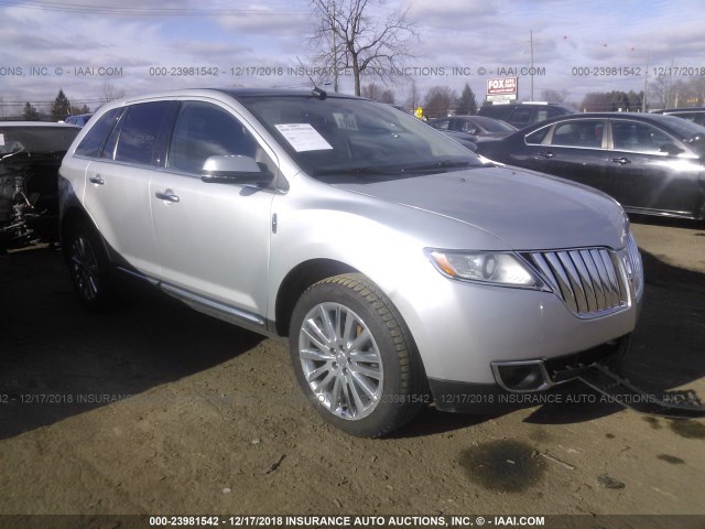 2LMDJ8JK6DBL29478 - 2013 LINCOLN MKX SILVER photo 1