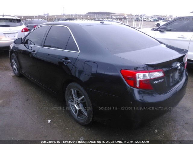 4T1BF1FK0CU157719 - 2012 TOYOTA CAMRY SE/LE/XLE BLACK photo 3